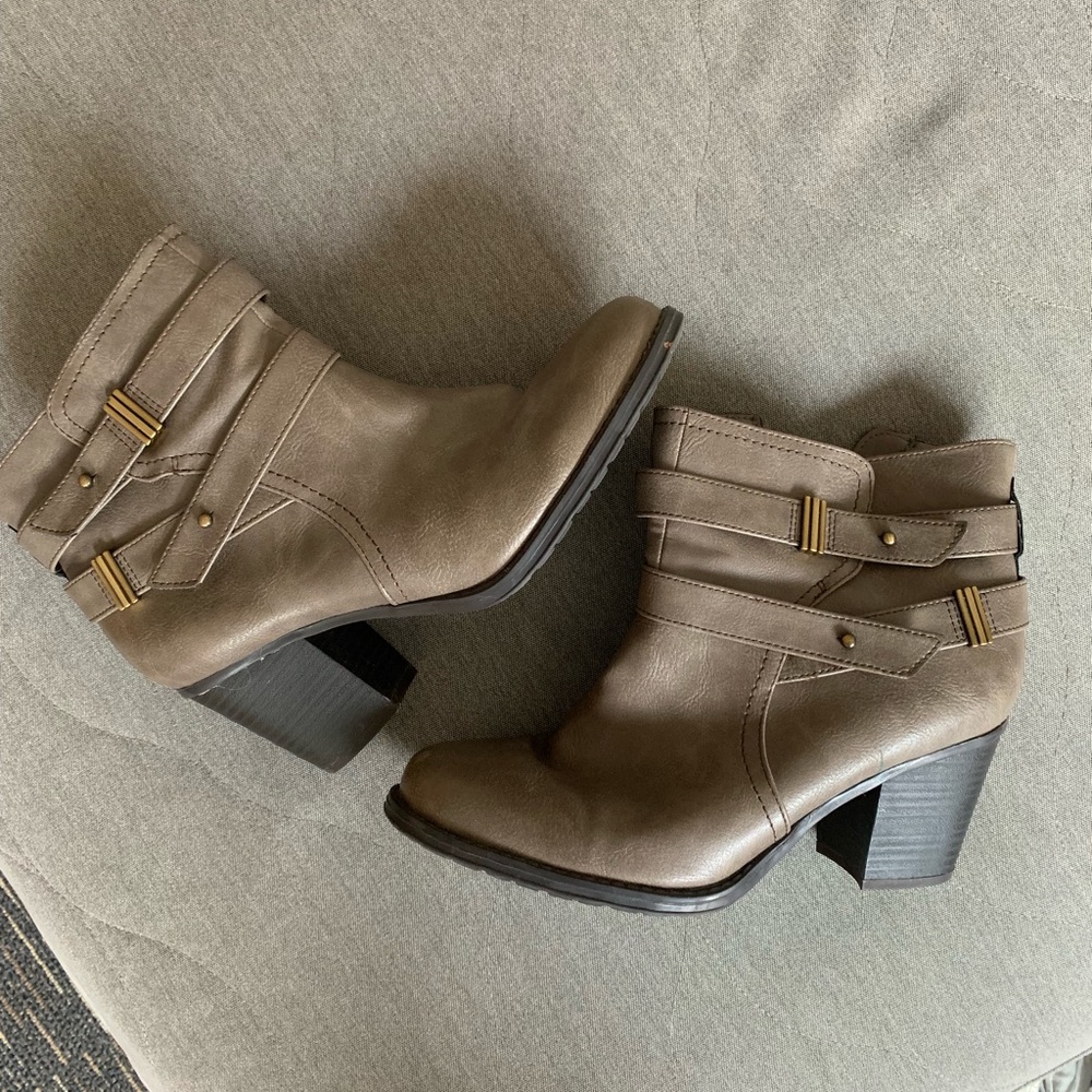 Gray booties